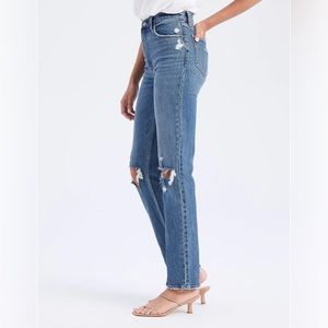 Abercrombie & Fitch Ultra High Rise 90’s Straight Leg Jean